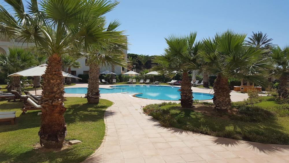 Calimera Delfino Beach Resort & Spa Nabeul Exterior photo