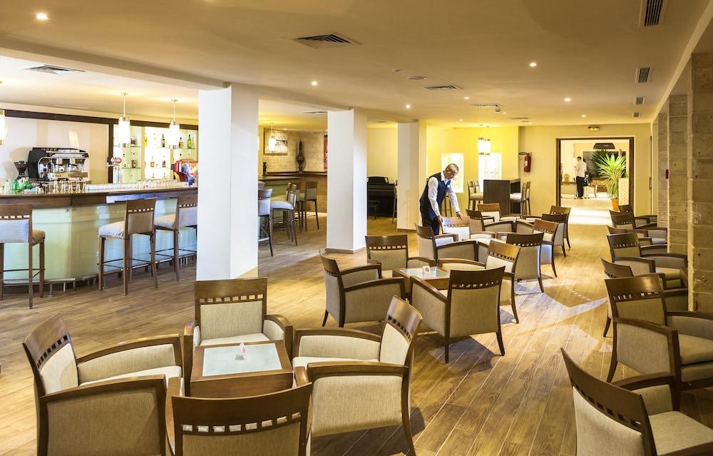 Calimera Delfino Beach Resort & Spa Nabeul Exterior photo